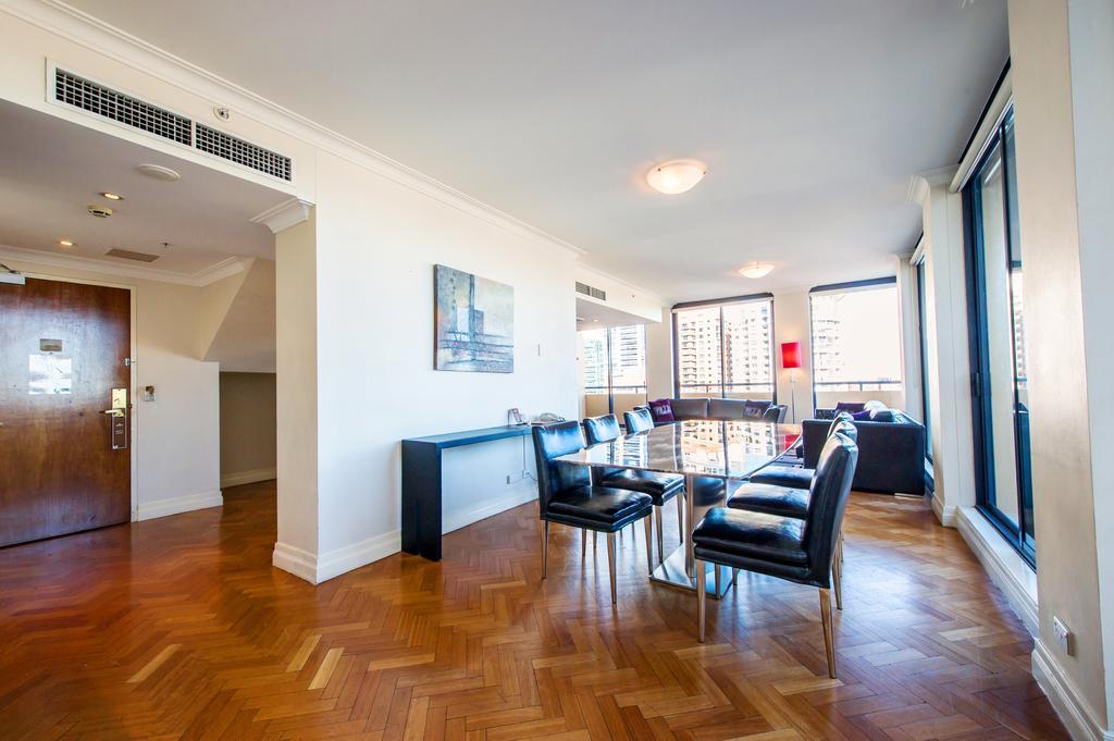 Seasons Harbour Plaza Aparthotel