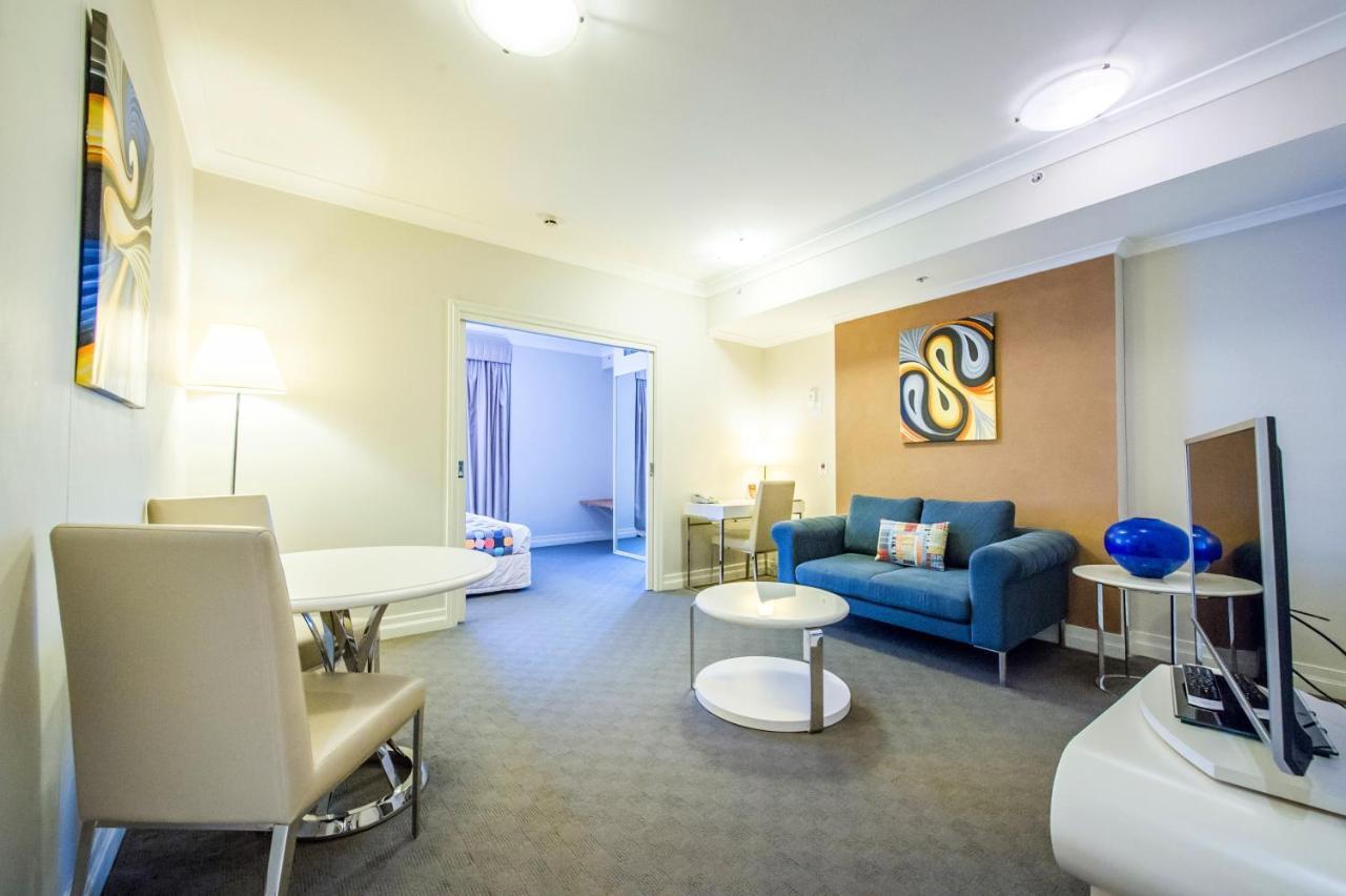 Seasons Harbour Plaza Aparthotel Sydney